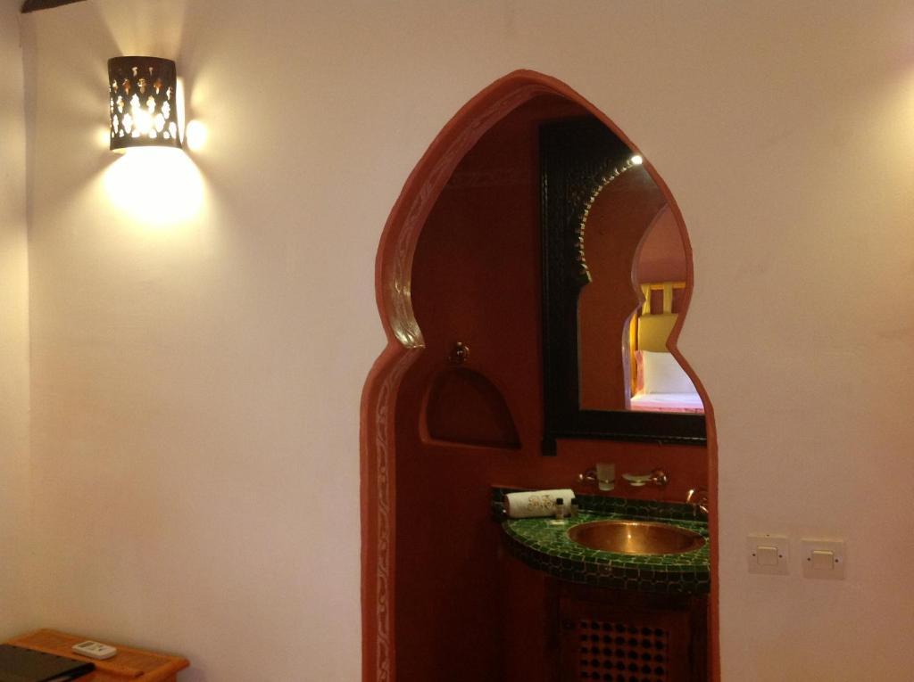 Riad Timadrouine Timatraouine Rom bilde